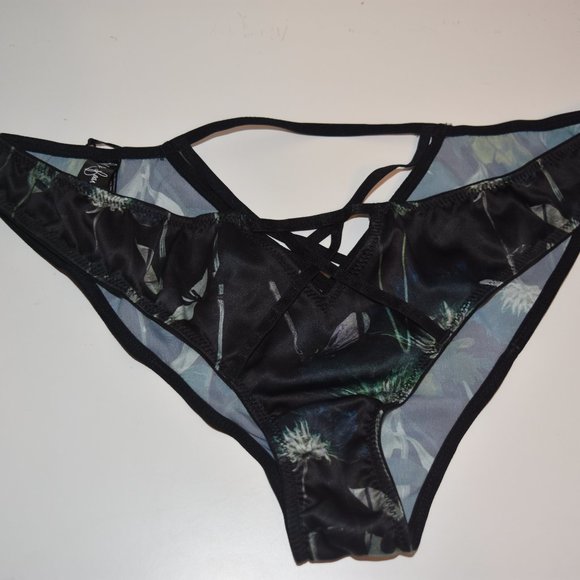 Peak & Beau Bra and Panty Set 34A/US 8 (Small fit) - Picture 4 of 9